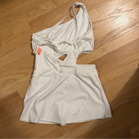 NWT Free People Transcend Limits One Shoulder Skortsie White Athletic Dress - Picture 4 of 5